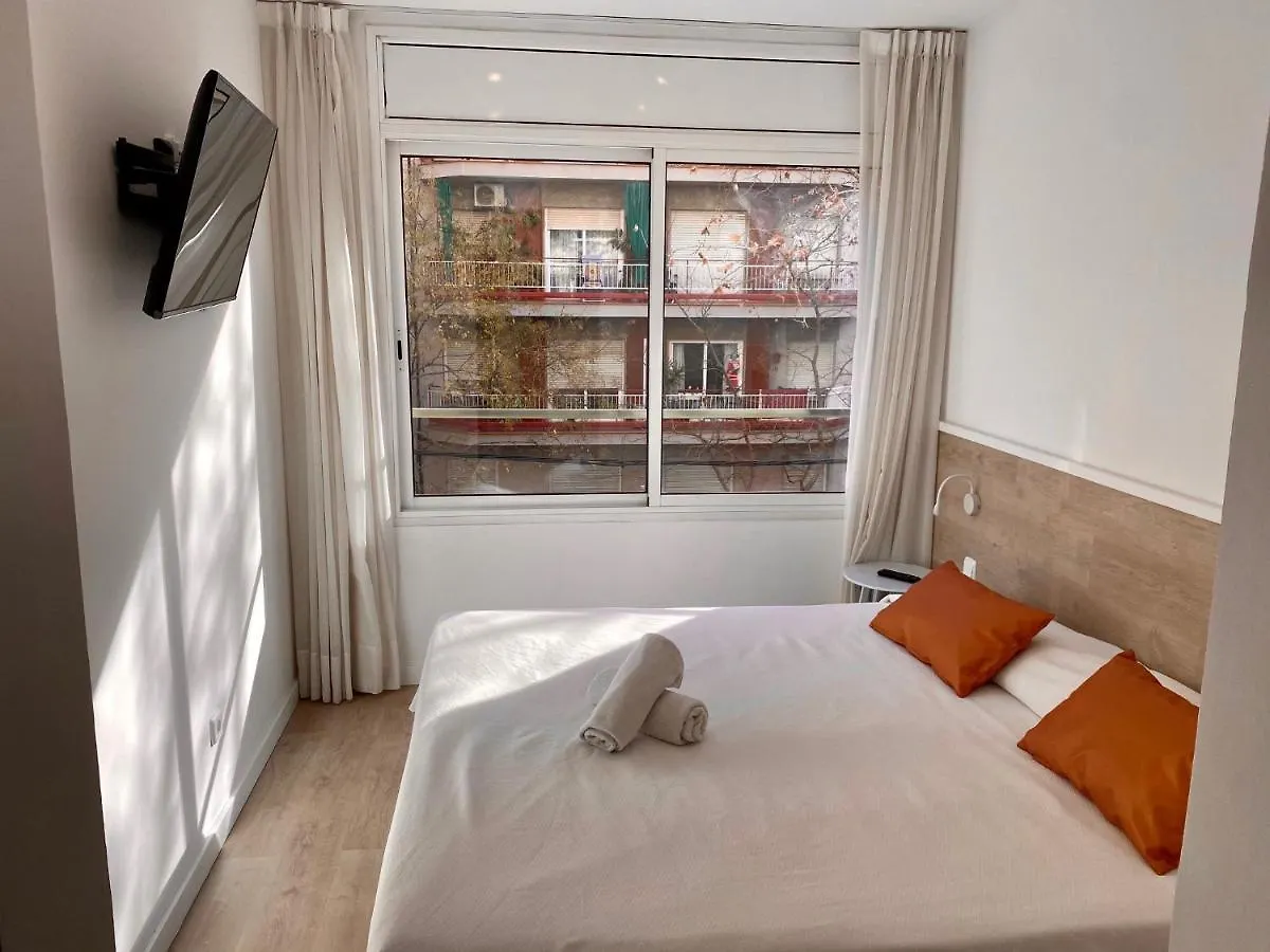 Bcnstop Sagrada Familia Barcelona 3*,  Spain