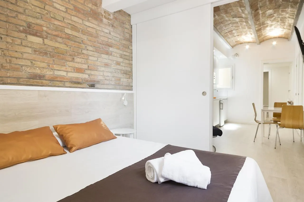 Bcnstop Sagrada Familia Barcelona 3*,  Spain