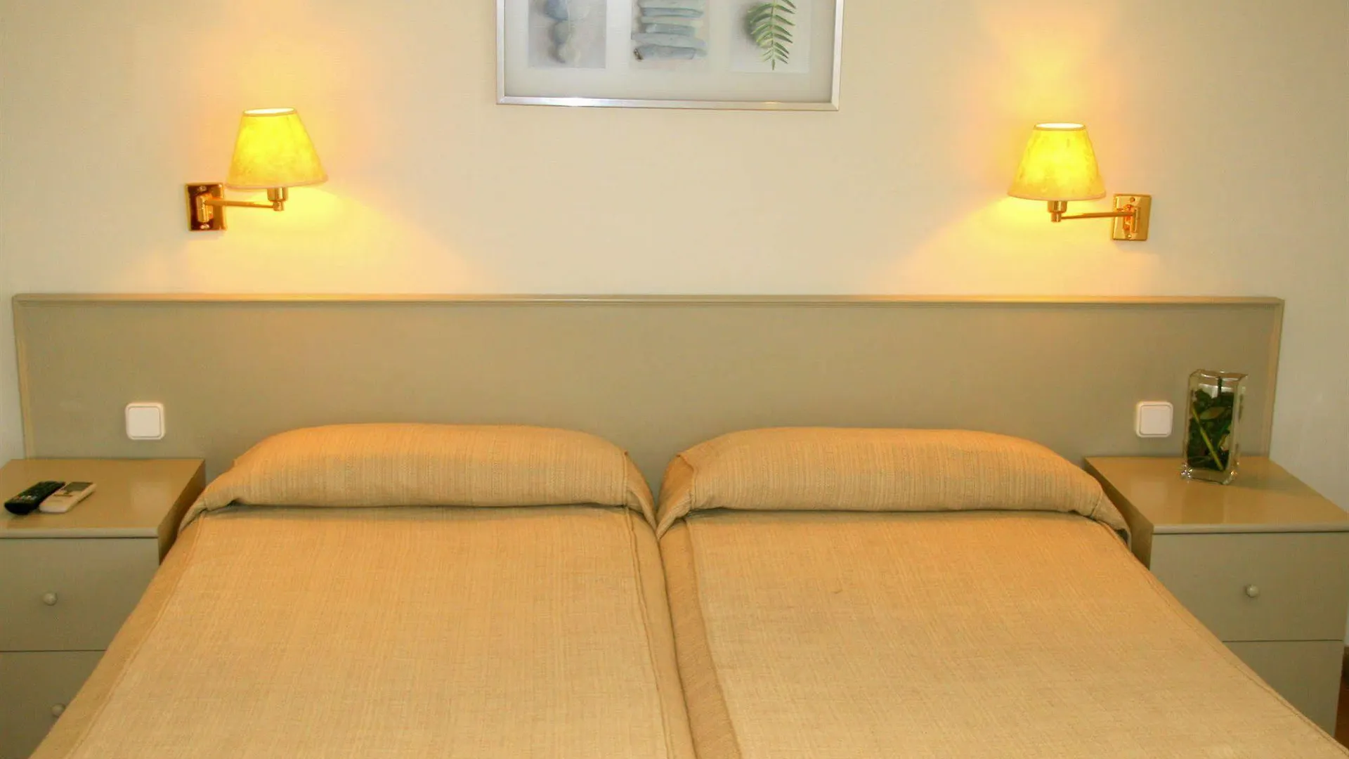 *** Aparthotel Bcnstop Sagrada Familia Barcelona Spain